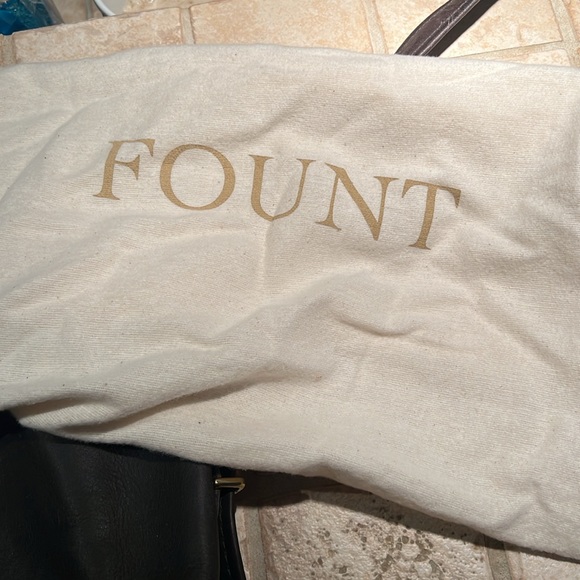 FOUNT classic Coventry bucket bag - Picture 8 of 16